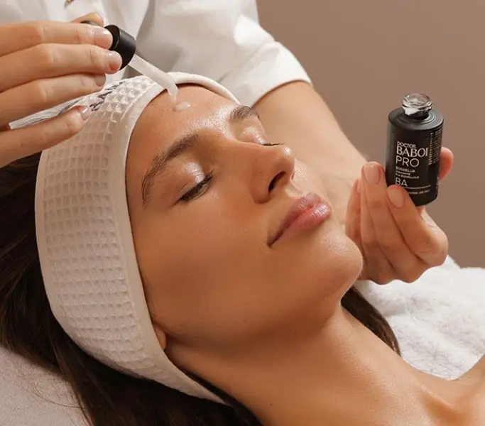 Aquafacial Frankenthal exklusiv – BABOR Excellence Behandlung für intensiven Glow und porentiefe Reinigung.